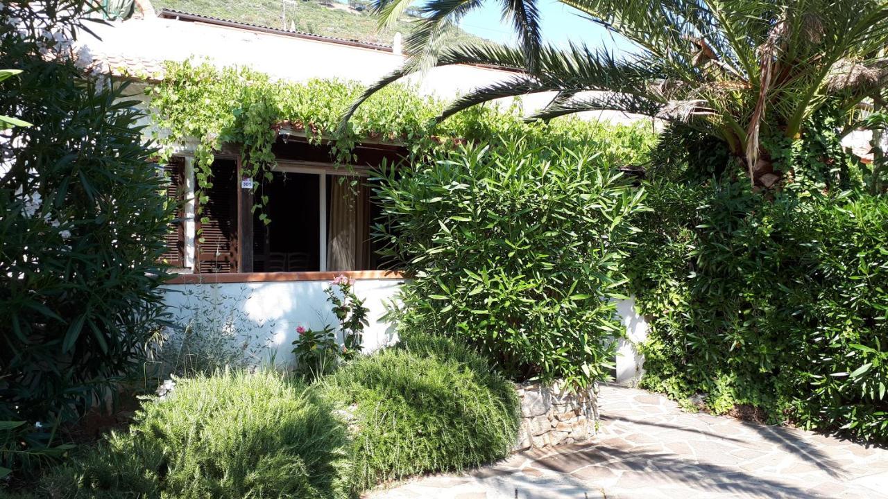 קאפוליברי Residential Hotel Villaggio Innamorata מראה חיצוני תמונה