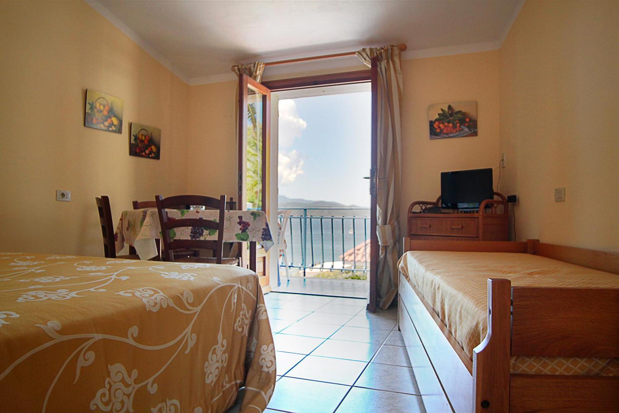 קאפוליברי Residential Hotel Villaggio Innamorata חדר תמונה