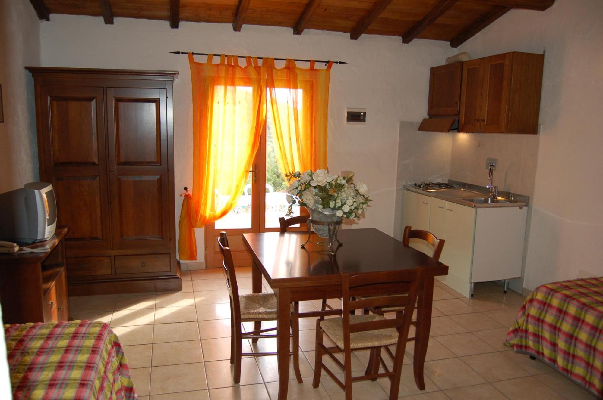 קאפוליברי Residential Hotel Villaggio Innamorata חדר תמונה