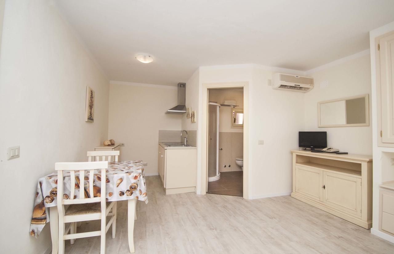 קאפוליברי Residential Hotel Villaggio Innamorata מראה חיצוני תמונה