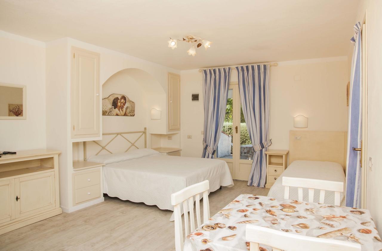 קאפוליברי Residential Hotel Villaggio Innamorata מראה חיצוני תמונה