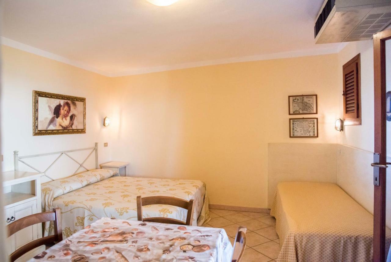 קאפוליברי Residential Hotel Villaggio Innamorata מראה חיצוני תמונה